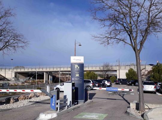 Aix en Provence - Parking gare TGV - P8 - EFFIA