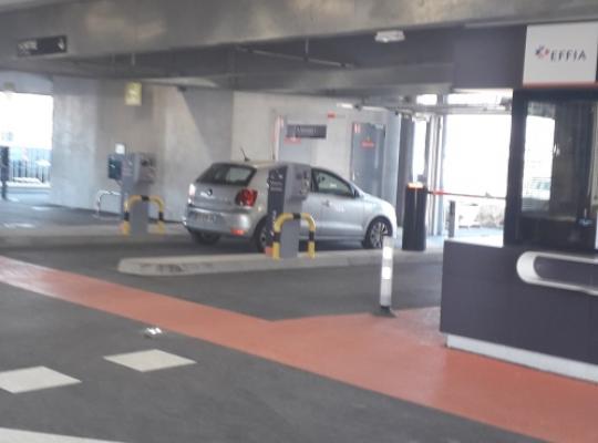 Parking EFFIA gare de Nantes